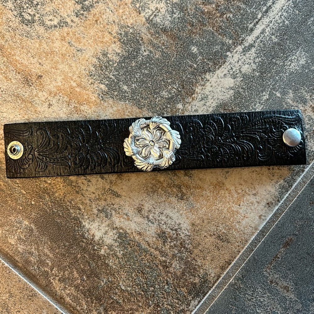 Western leather cuff bracelet